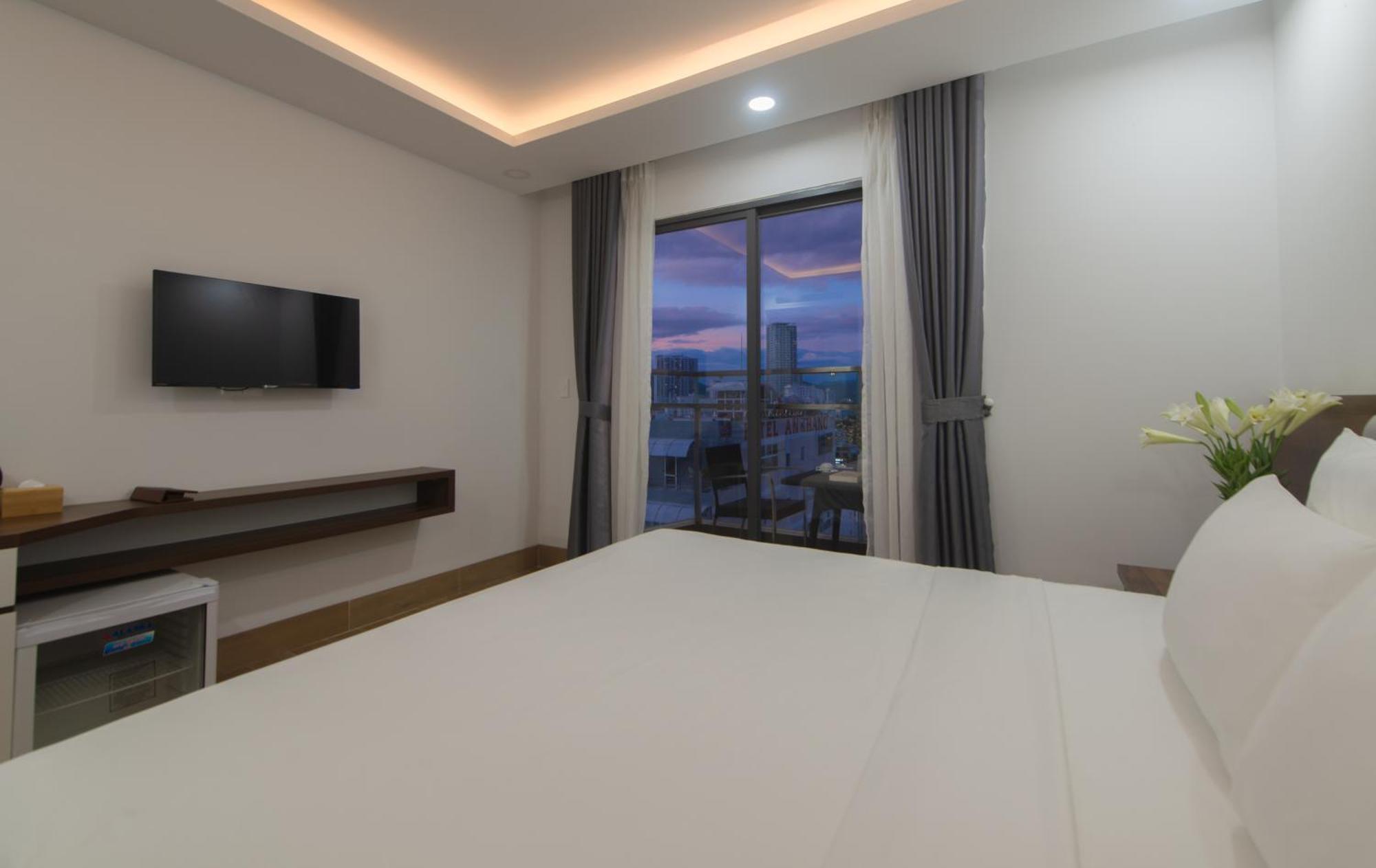 Goldcoast Hotel Нячанг Экстерьер фото