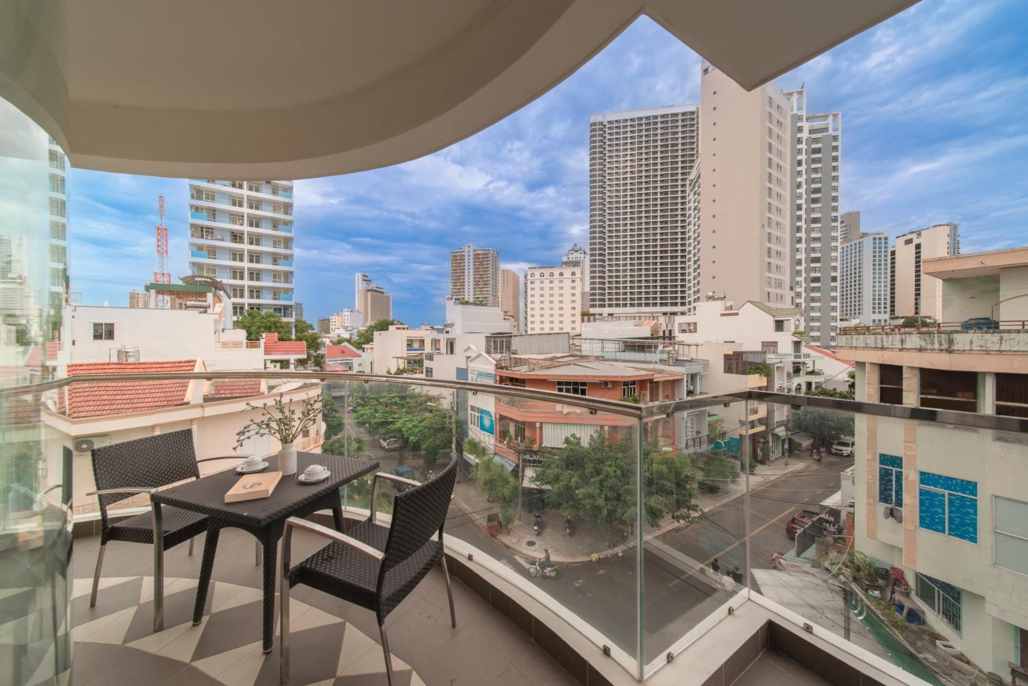 Goldcoast Hotel Нячанг Экстерьер фото